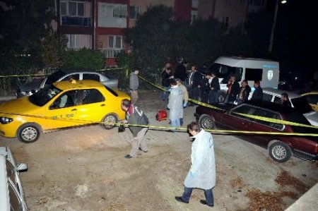 Taksici Boğazı Kesilerek Öldürüldü