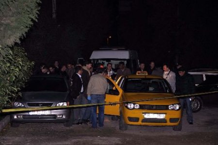 Taksici Boğazı Kesilerek Öldürüldü