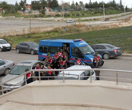 Taksici hem canını hem de banka çalışanlarını ve parayı kurtardı