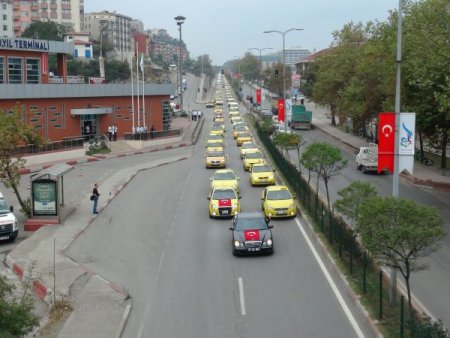 Taksicilerden teröre 'sarı tepki'