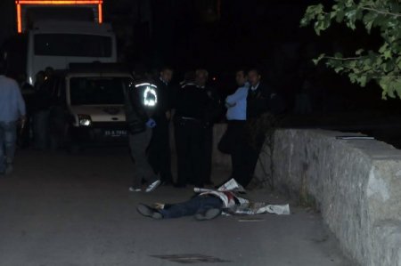 Taksiciyi öldürüp aracını gasp ettiler