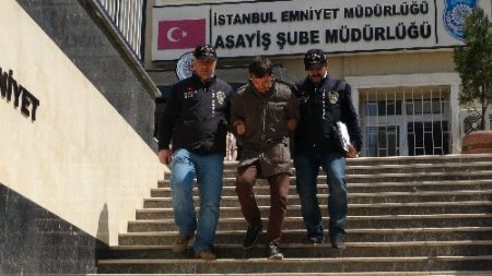 Takside hayatını kaybeden kişiyi arkadaşı bıçaklamış