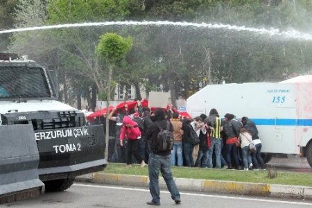 Taksim gerginliği Erzurum’a da sıçradı