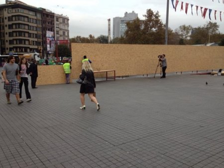 Taksim Meydanı’nın bir kısmı trafiğe kapatıldı