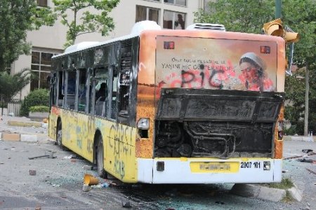 Taksim ve çevresi savaş alanına döndü