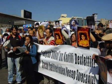 Taksim'de Açıklama Yapan Stk'lar: Ceylan'ın Ölümü Örtbas Edilmeye Çalışılıyor