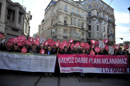 Taksim'de 'Balyozcular aklanamaz' eylemi
