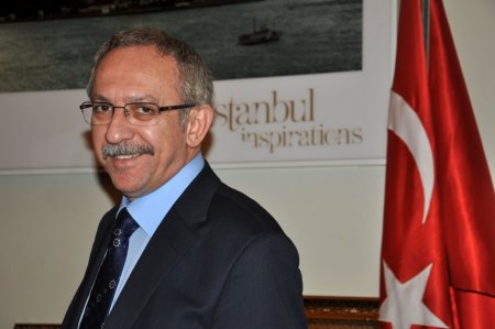 Taksim’de bulunan tarihi kemer kaldırılacak