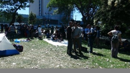 Taksim'de Gezi Parkı nöbeti