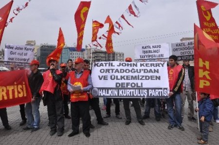 Taksim’de ‘Kerry’ protestosu