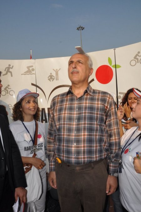 Taksim’de obeziteye karşı yürüdüler