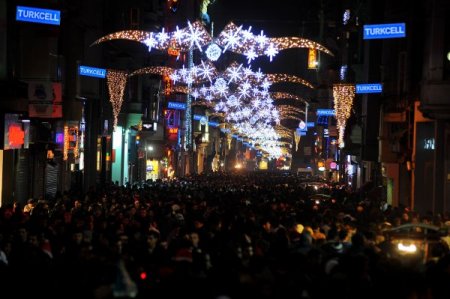 Taksim'de Yeni Yıl Coşkusu