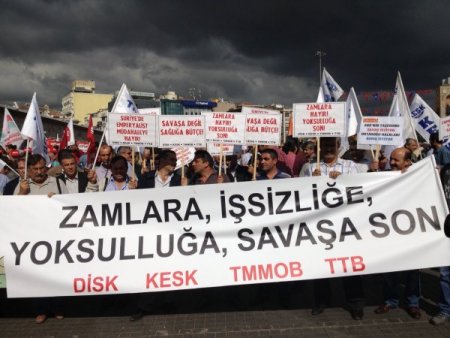 Taksim’de zam protestosu