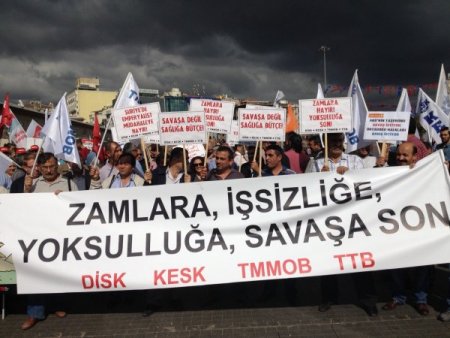 Taksim’de zam protestosu