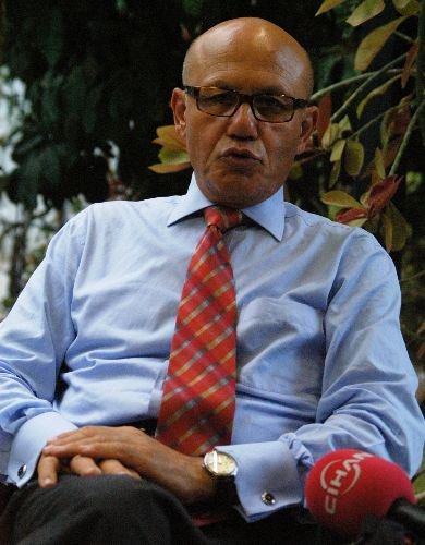 Talat: Rumlar Blöf Yapıyor, Brüksel Boş Bırakılmamalı