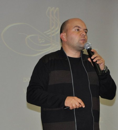 Talha Uğurluel, gerçek Kanuni'yi öğrencilere anlattı