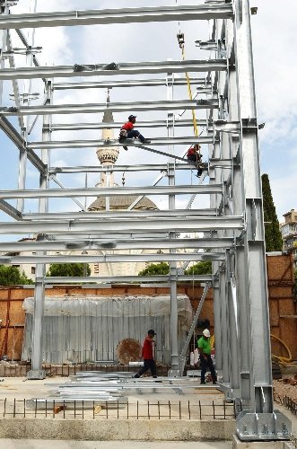 Tam otomatik otoparkın çelik gövdesi Ağustos’ta bitiyor