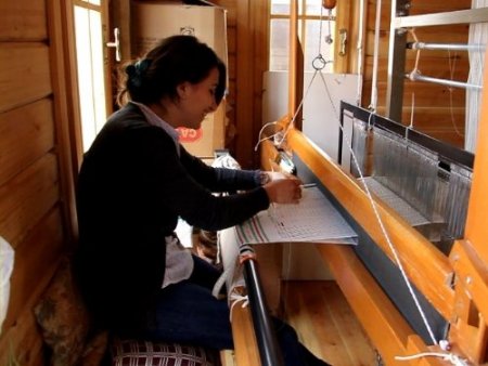 Tamzara dokuması küllerinden yeniden doğuyor