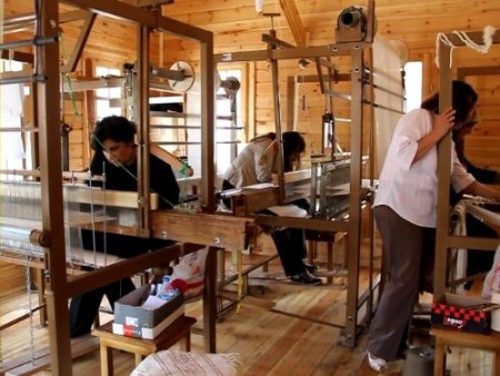 Tamzara dokuması küllerinden yeniden doğuyor