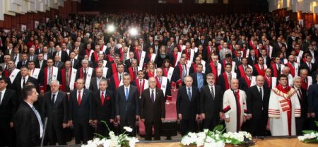 Taner Yıldız: Çok hızlı büyüyoruz, '2 saat elektriğimiz yok' diyemeyiz