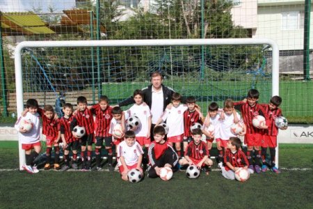 Tanju Çolak, Futbol Akademisi Bursa’da açıldı