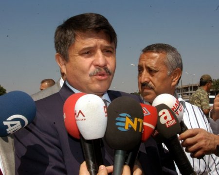 Tanrıverdi: Şehitleri toprağa vereceğiz ama gönlümüze gömmüş olacağız