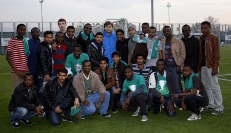 Tanzanyalı öğrenciler Bursaspor'u ziyaret etti