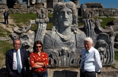 Tarhan Erdem: Asıl muhataplar biz değiliz