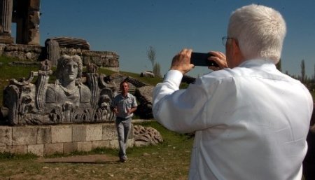 Tarhan Erdem: Asıl muhataplar biz değiliz