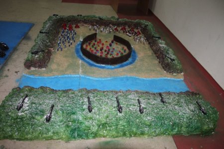 Tarih öğretmeni öğrencilerine Osmanlı'nın savaşlarını yaşatarak öğretiyor