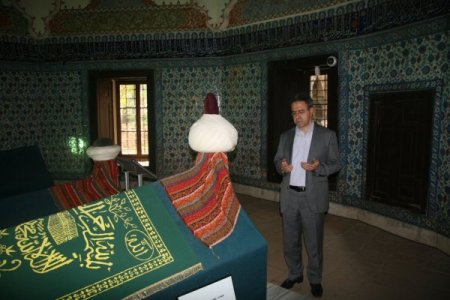 Tarihçi Mustafa Armağan: Osmanlı padişahları hukuki koruma altına alınmalı