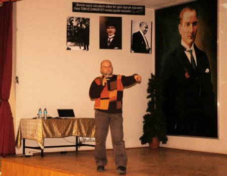 Tarihçi Uğurluel: Çanakkale tarifi mümkün olmayan bir destandır