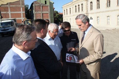 Tarihi Bursa Erkek Lisesi günyüzüne çıktı
