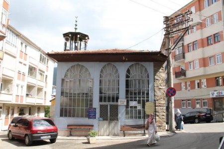 Tarihi Camilerde Tabelalı Bilgilendirme