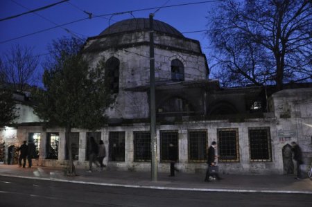 Tarihi Eserler, Yok Olmadan Restore Edilecekleri Günü Bekliyor