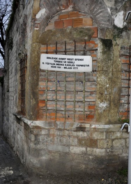 Tarihi Eserler, Yok Olmadan Restore Edilecekleri Günü Bekliyor