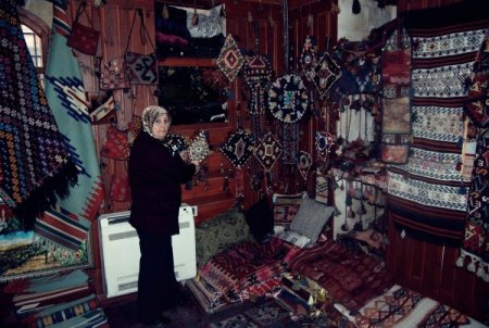 Tarihi han onarıldı; geleneksel el sanatları yeniden hayat buldu (ÖZEL)