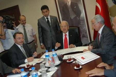 Tarihi Kent Merkezi Projesi'ni İmzalayan Vali Atış: Tepebağ İle Adana Muhteşem Bir Görünüm Kazanacak