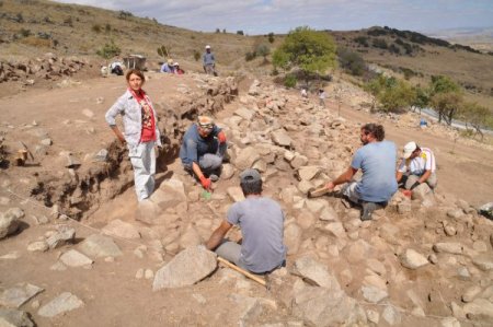 Tarihi Kerkenes Harabeleri'nin orijinal surları gün yüzüne çıktı