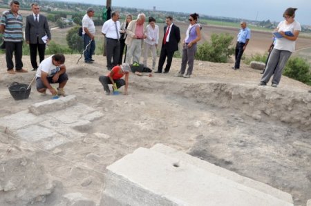 Tarihi Misis antik kenti gün yüzüne çıkıyor