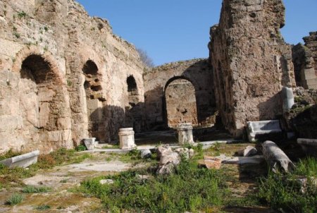 Tarihi Side Büyükhamam'ı kültür turizmine kazandırılacak