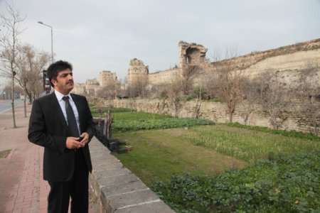 Tarihi surlara mobese yerleştirilecek