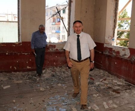 Tarihi 'Taş Mektep' restore edilecek
