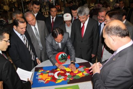 Tarihi ve kültürel miraslardan oluşan hediyelik ürünler görücüye çıktı