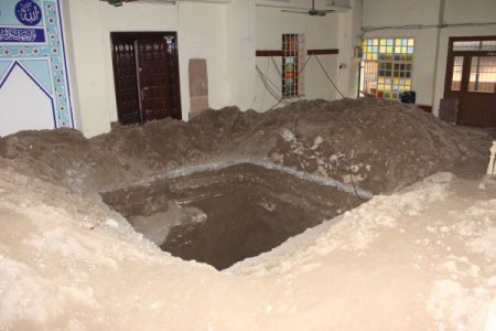 Tarihi Yeni Cami’ndeki betonarma kısımlar yıkılıp tekrar inşa edilecek