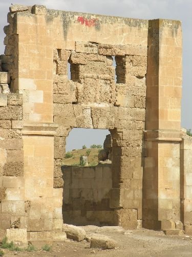 Tarihin Sıfır Noktasındaki Surlar Onarılacak