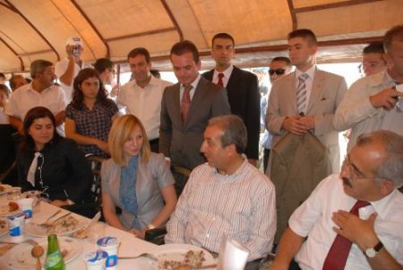 Tarım Bakanı Eker Midyatlılarla Buluştu, Referanduma Destek İstedi