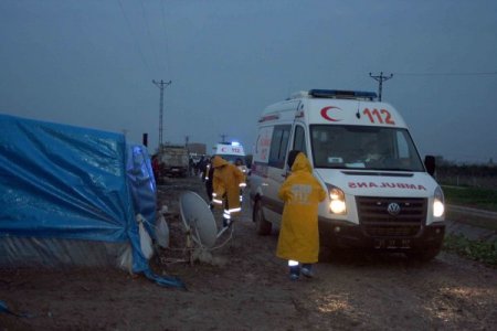 Tarım işçilerini taşıyan minibüs devrildi: 30 yaralı