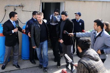 Tarkan'a 'paşa' Muamelesi Adliyede De Devam Etti