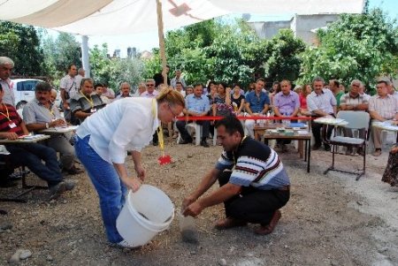 Tarla Okulu öğrencileri eğitime başladı